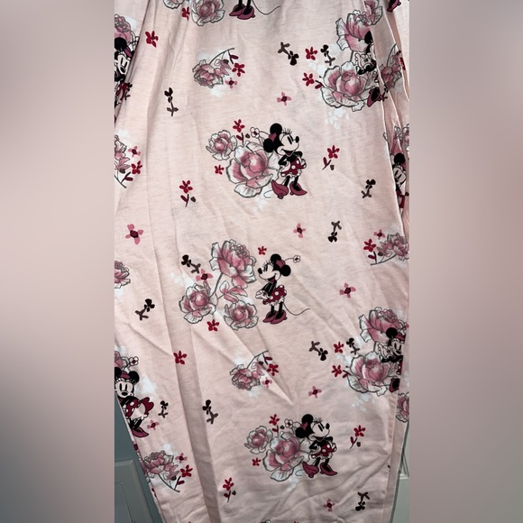 Minnie Mouse floral pajama pant, jogger style, elastic waistband - Picture 2 of 4